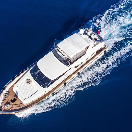 19 Nineteen Turizm Botel